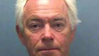 Özel gereksinim eğitimli okulda iğrenç olay! Okul müdürü 13 yaşındaki küçük iki öğrencisine cinsel istismarda bulundu... Bilgisayarından çıkan görüntüler şoke etti