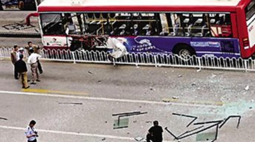 Belediye otob&uuml;s&uuml; dehşet sa&ccedil;tı