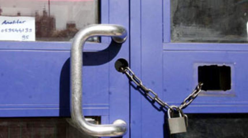 Kartı ATM'ye sıkışınca...