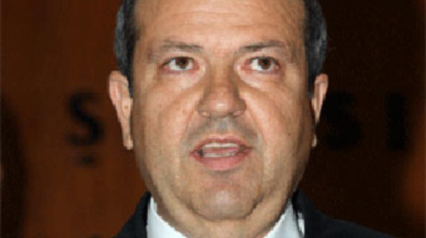 Kıbrıslı Bakan’ın inanılmaz isyanı!