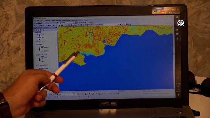 Haritadaki yeri bile değişti... Van Gölü gitgide küçülüyor!  G2