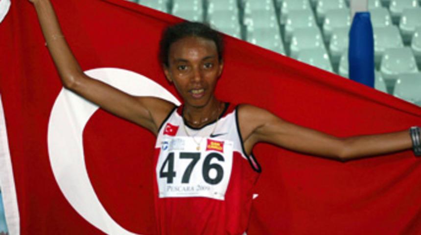 Elvan altın i&ccedil;in koşuyor!