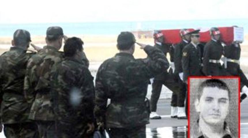 Van'da askeri ara&ccedil; kaza yaptı: 1&nbsp;şehit