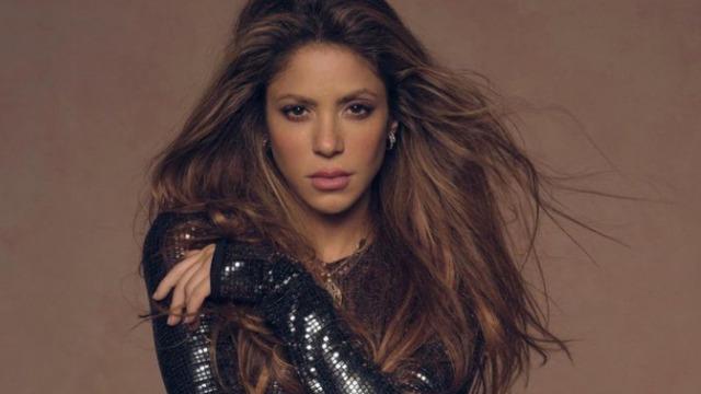Shakira kıvrak dansıyla ödül gecesine damga vurdu! Şimdi Pique düşünsün