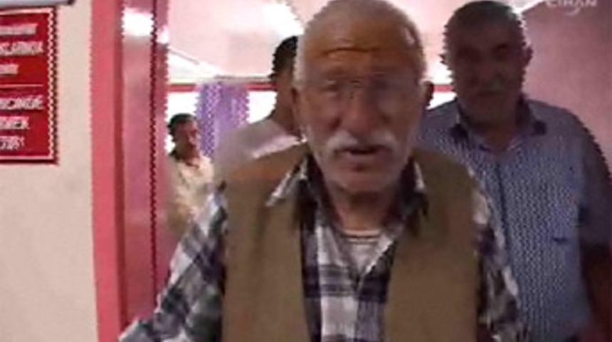 Torunlarını kurtarmak i&ccedil;in kurtla savaştı