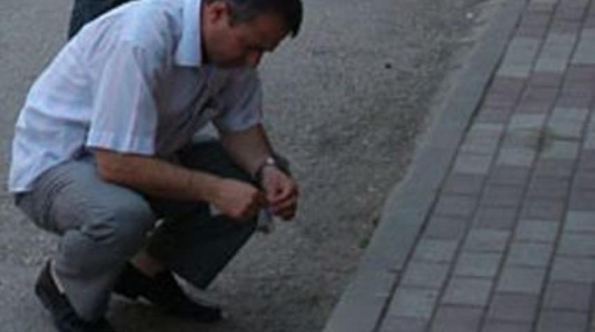 Koluna aynası &ccedil;arpan araca kurşun yağdırdı