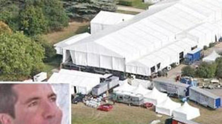 Şatoda &ccedil;ok &ouml;zel parti