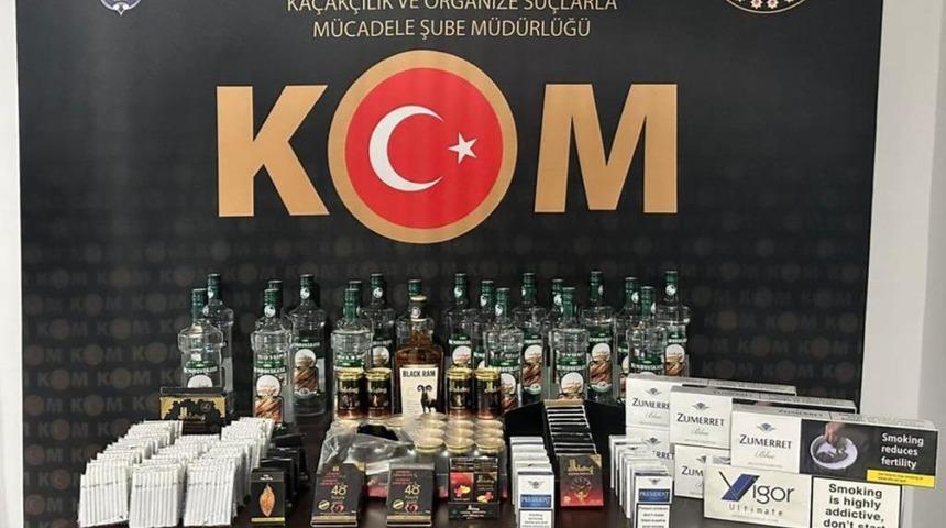 Ardahan'da gümrük kaçağı sigara, içki ve makaron ele geçirildi