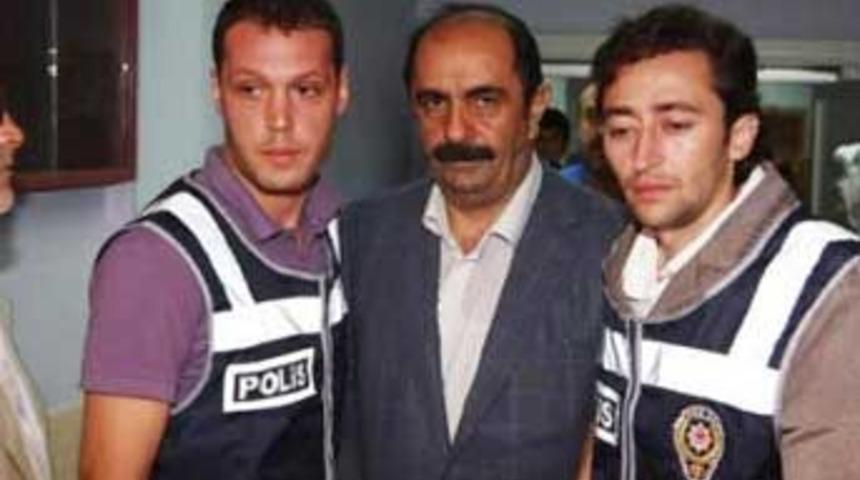 G&uuml;rb&uuml;z &Ccedil;apan'a 5 yıl hapis cezası