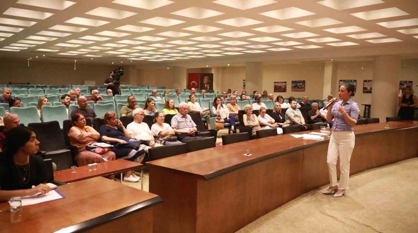 Sel&ccedil;uk&rsquo;ta &rsquo;Dayanıklı Kent&rsquo; yaşama ge&ccedil;iyor; ilk adım &ccedil;ocuklar i&ccedil;in