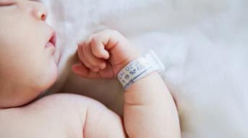 Avrupa'da "satılık bebek" skandalı