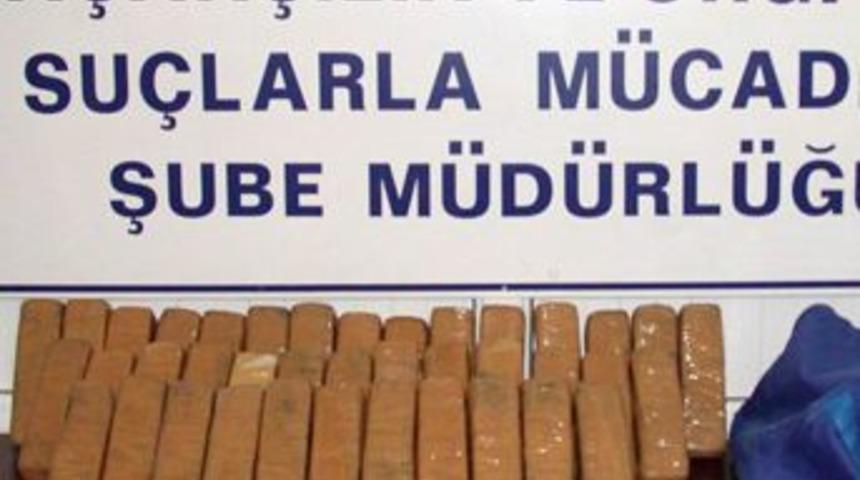 Polis, 23 kilo eroinle yakalandı