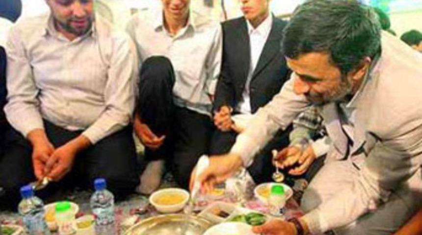 İşte Ahmedinejad'ın halkla iftarı