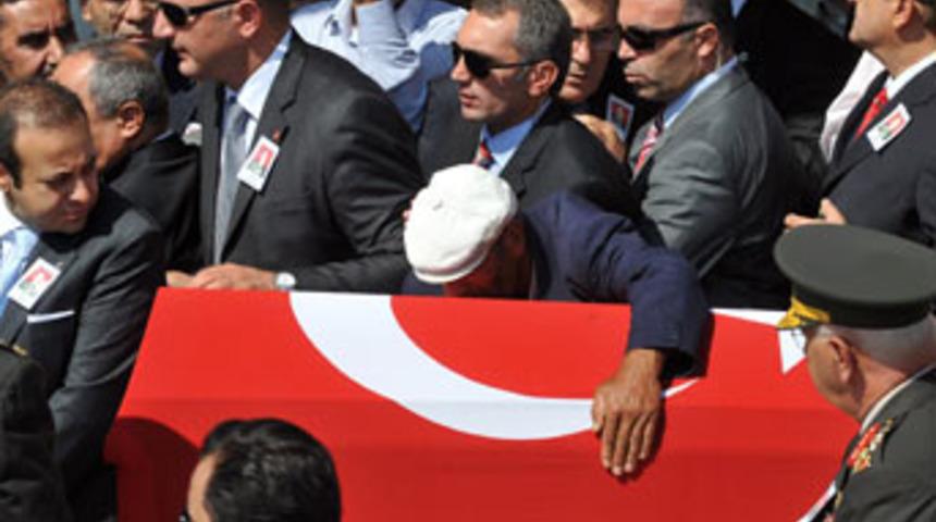 Bir oğlu intihar etti, diğeri şehit oldu