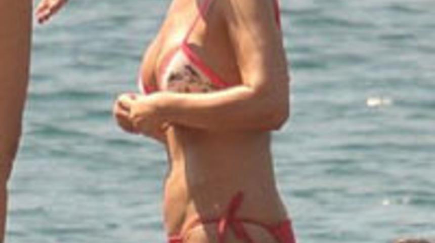 Yoncimik 46 yaşında ama gen&ccedil; kız gibi