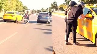 Nefes kesen kovalamaca... Kadın motosiklet sürücüsü, kendisine çarpıp kaçan taksiciyi böyle yakaladı! Sinirlerine hakim olamayınca...