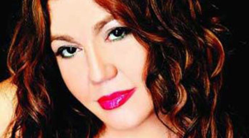 Nazan &Ouml;ncel&rsquo;den Eurovision a&ccedil;ıklaması!