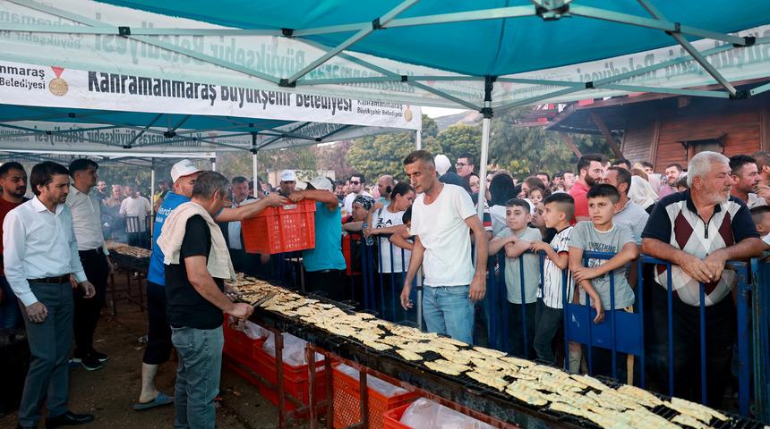 Kahramanmaraş'taki festivalde 5 bin kişiye balık ikram edildi