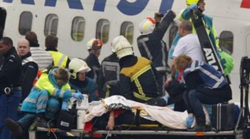 Cesetler sedyeyle b&ouml;yle taşındı