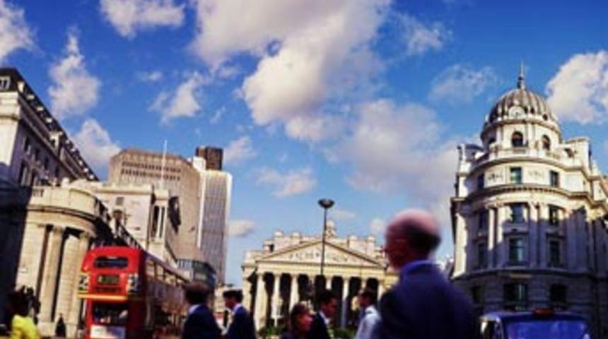 Kebap&ccedil;ı, simit&ccedil;i İngiltere sevdasına d&uuml;şt&uuml;