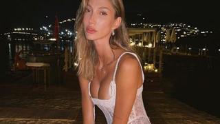 Şevval Şahin'in doğum günü tarzı olay oldu! İçine hiçbir şey giymedi! 'Cazibeye yakından bakın'