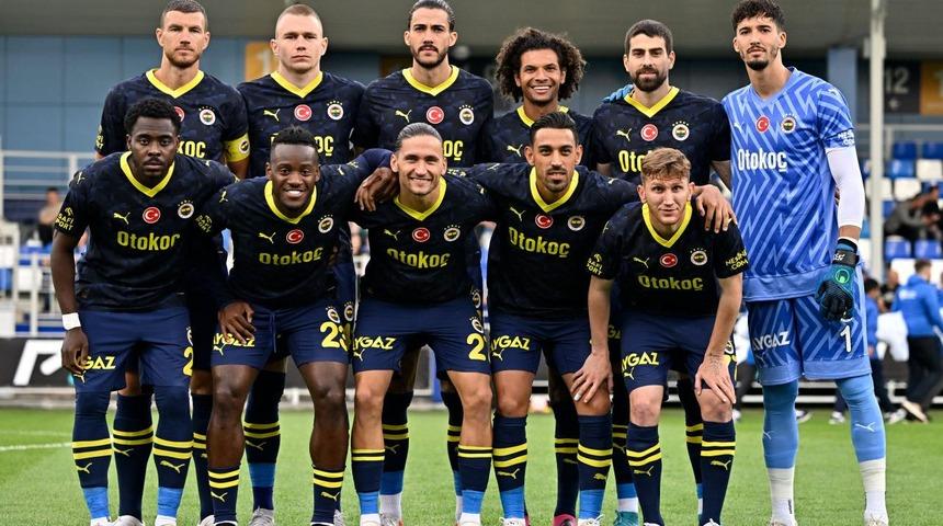 Fenerbahçe resmen açıkladı! Burak Kapacak Sivasspor'a kiralandı, formayı giydi pozunu verdi