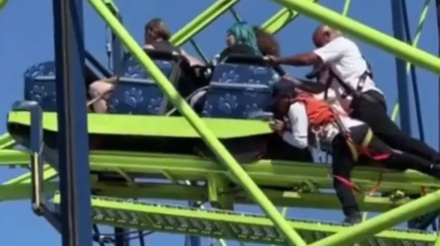 Hız treni havada bozuldu! Metrelerce yükseğe çıkıp mahsur kalan hız trenini itmeye başladı... O anlar sosyal medyada gündem yarattı