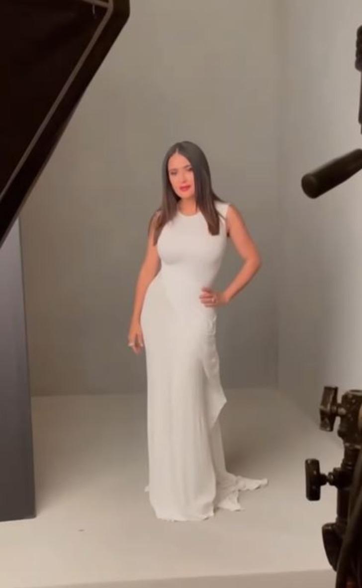 Tatil pozları olay olmuştu! Salma Hayek ince kalmasının sırrını verdi G4