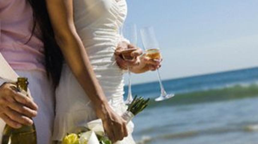 B&ouml;yle evlilik yemini g&ouml;r&uuml;lmedi