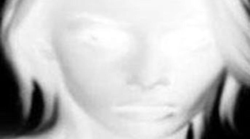 Y&uuml;z&uuml; olmayan kadın