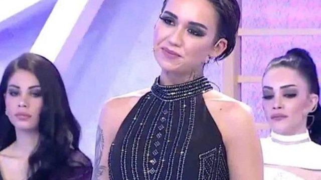 Cinsiyet değiştiren Doruk Doğrusöz, Armağan Çağlayan'a katıldı! Bakirelik ve cinsel organ sorusu şoke etti