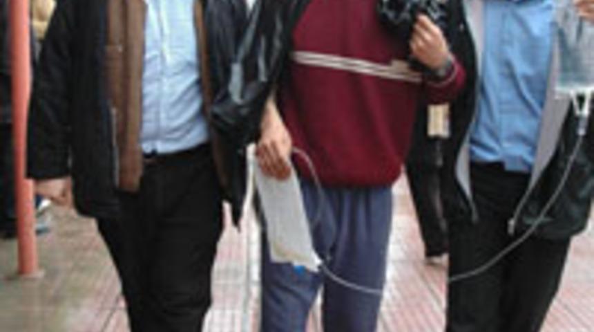 Se&ccedil;im &ouml;ncesi korkutan olay