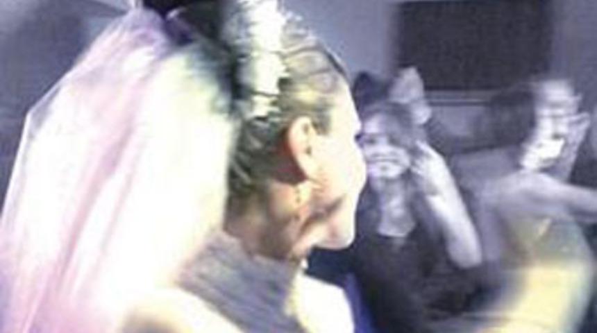 İran'da ilk transeks&uuml;el evlilik