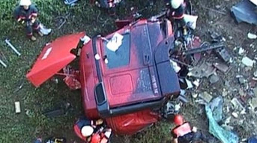 TIR viyadükten uçtu TEM tıkandı