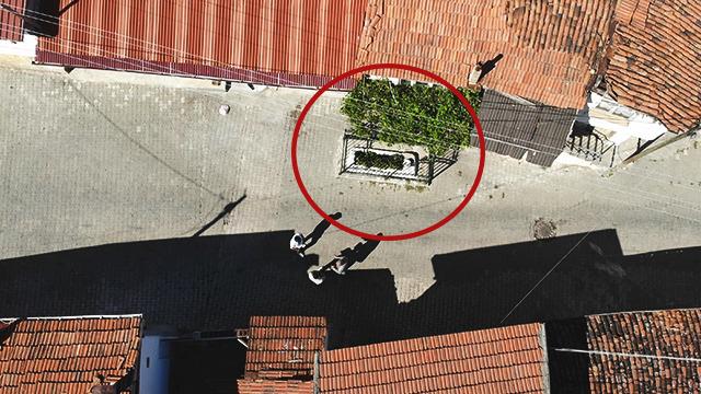 Yer: Tokat! Görenlerin dikkatini çekiyor: Kime ait olduğu bilinmiyor, bazı şoförler fark etmeyerek çarpıyor