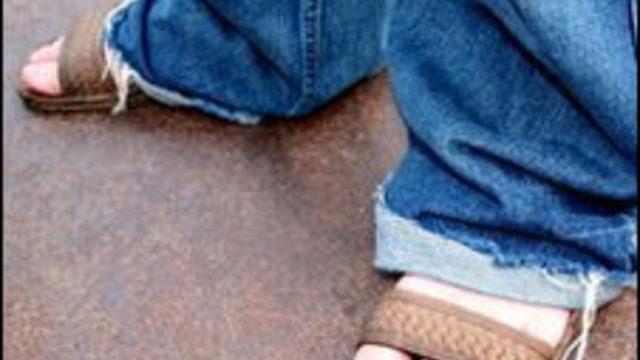 İsrailli diplomatlardan 'sandaletli' maaş protestosu