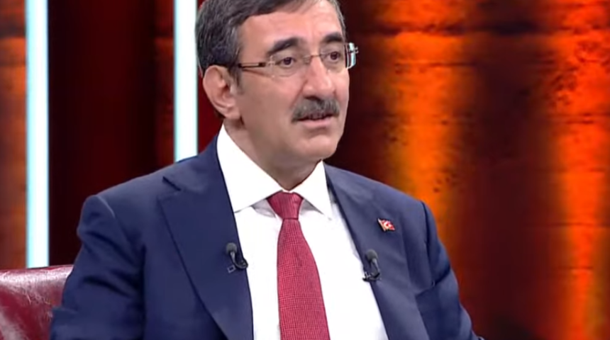Cumhurbaşkanı Yardımcısı Cevdet Yılmaz'dan vergi açıklaması: Gelir düzeyine göre ödenmesini hedef alıyoruz