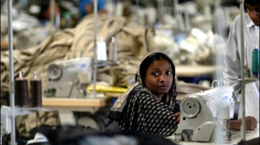 Bangladeş'te iş&ccedil;ilere 4 yıl sonra zam