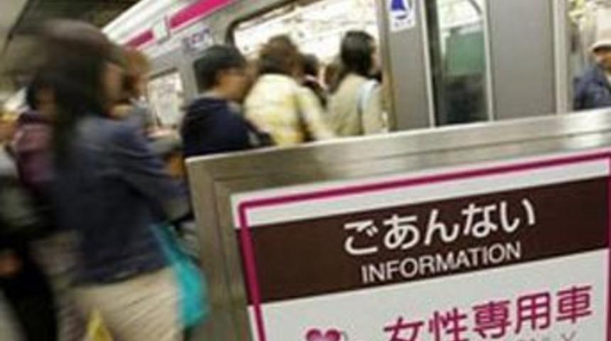 Japonya`da kadınlara &ouml;zel vagon