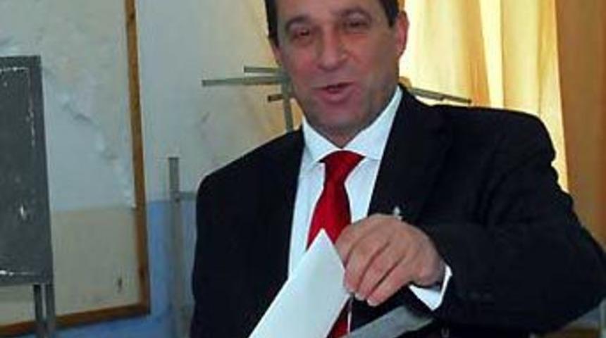 'Kelle başı 75 verdim oy satın aldım'