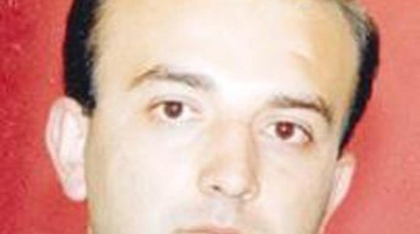 Turizm ataşesi 14. kattan atladı