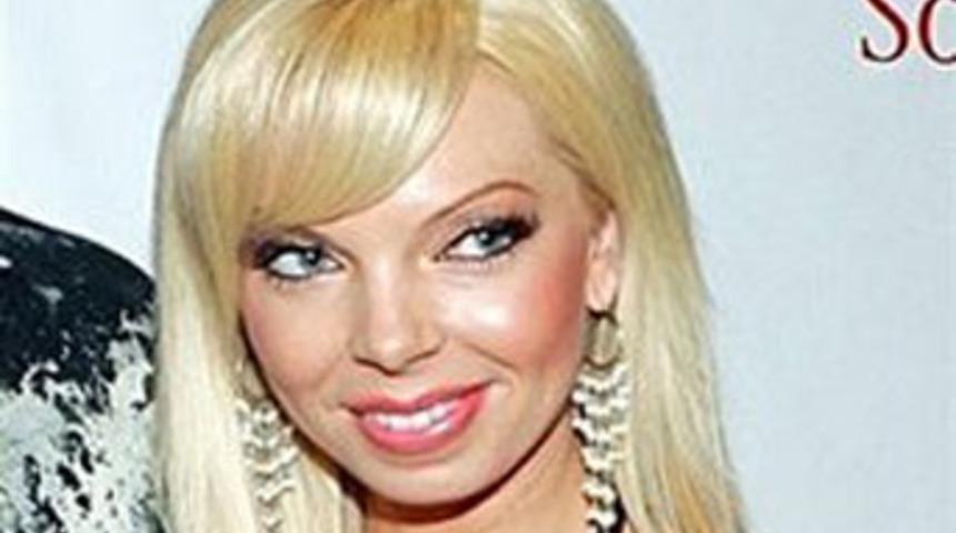 Bavuldaki ceset modelin