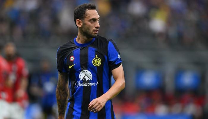 Milano derbisinde tarihi fark! Çalhanoğlu attı; Inter, Milan’ı ezdi geçti…İtalya Serie A
