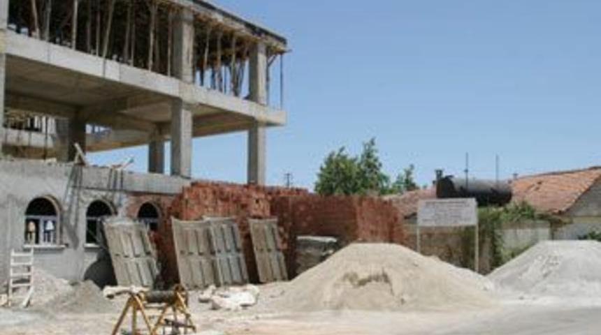 Genelevin yakınına cami tartışması