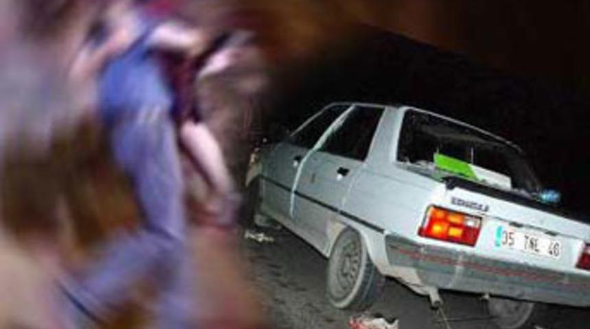 Arabayı durdurup kız ka&ccedil;ırdılar