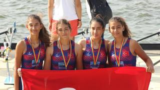 Milli kürekçiler, Balkan Şampiyonası'nda 16 madalya kazandı