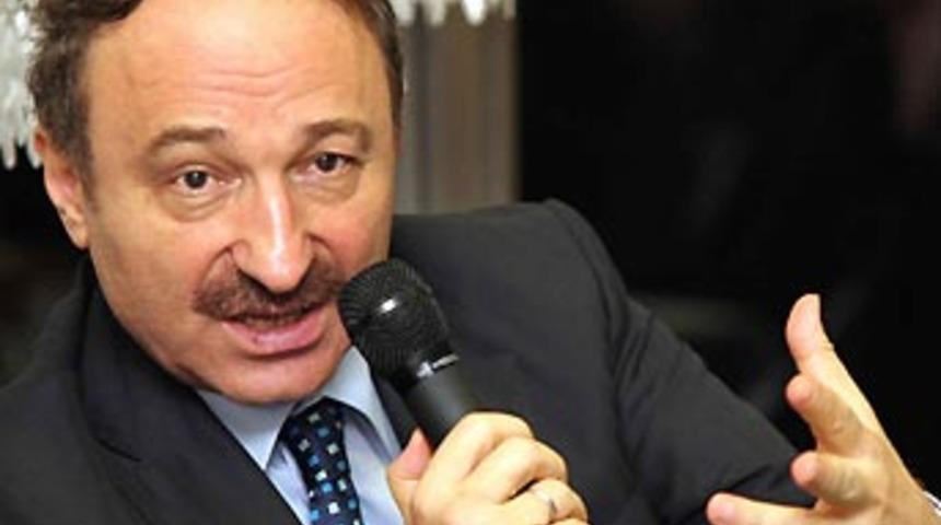 Bakan &Ouml;zak'ta korkun&ccedil; ş&uuml;phe