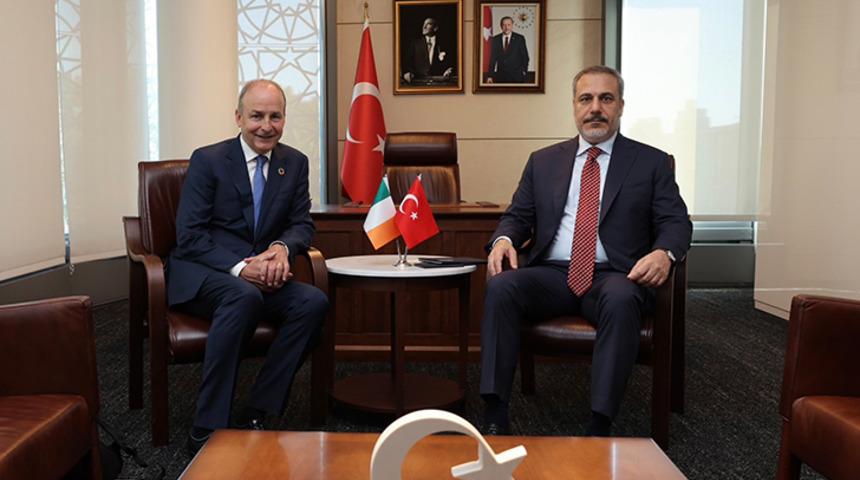 Bakan Fidan, İrlanda Dışişleri Bakanı Martin'le görüştü