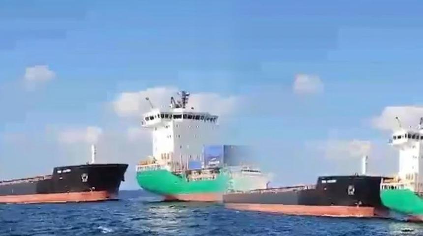 Ahırkapı a&ccedil;ıklarında iki gemi &ccedil;arpıştı! O anlar kamerada