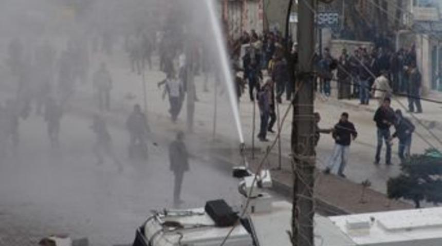 Hakkari yine karıştı